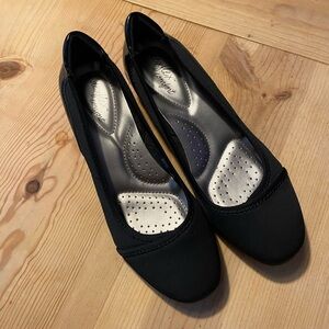 black pump heel!